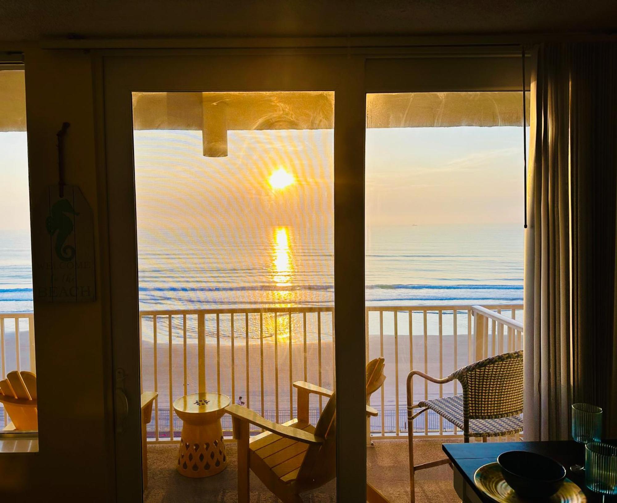 Aparthotel Oceanfront Oasis Daytona Beach Exterior foto