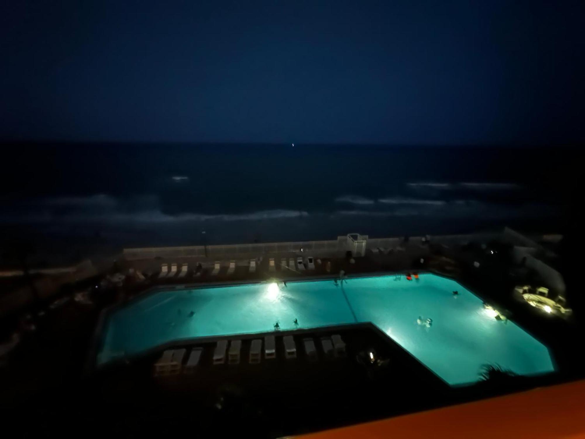 Aparthotel Oceanfront Oasis Daytona Beach Exterior foto